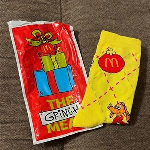 McDonalds YELLOW Grinch Socks, OPENED but NEW